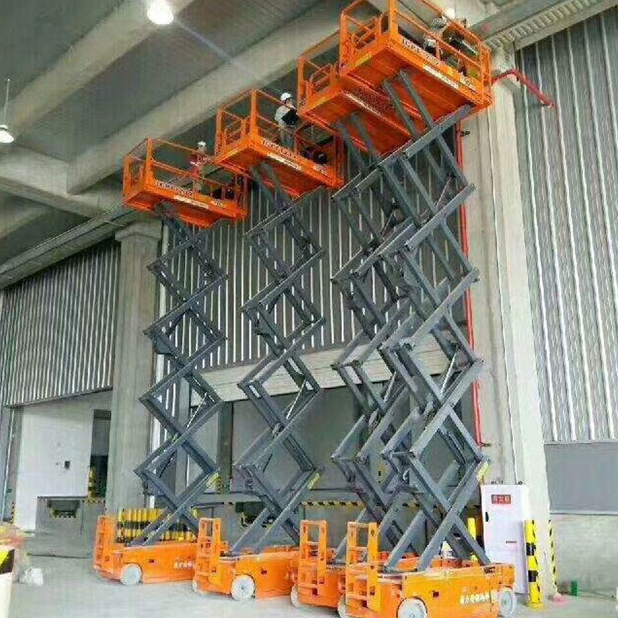 自行剪叉车