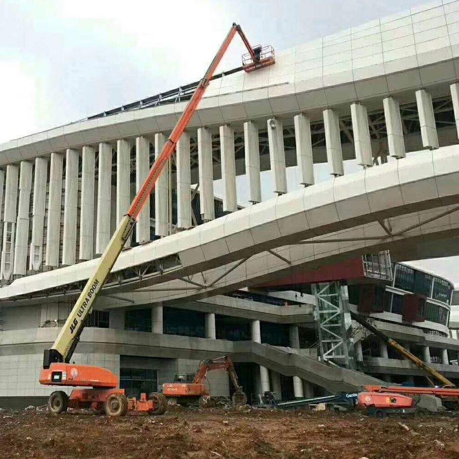 自行直臂车